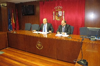 El presidente del TSJN, Joaquín Galve, y el secretario de Gobierno del TSJN, Francisco Javier Isasi